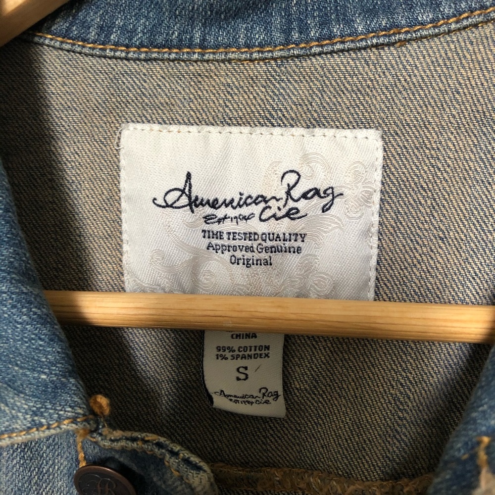 Jean jacket - Picture 3 of 5